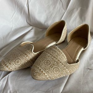 Boho Slip On Beige/White Tribal Print Flats - US 7